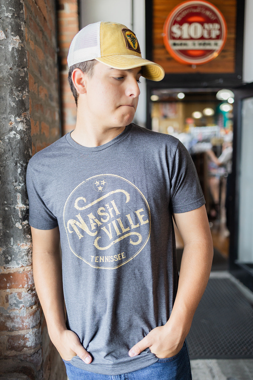 Heather Charcoal Nashville Deco Circle T-Shirt -