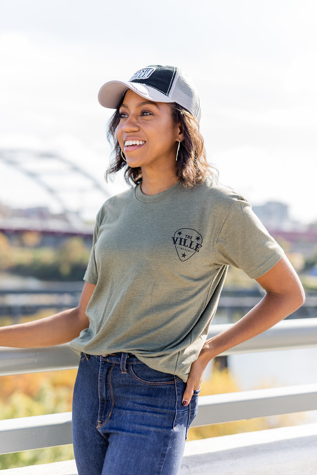 Nashville Crossed Guitars T-Shirt - Military Green -