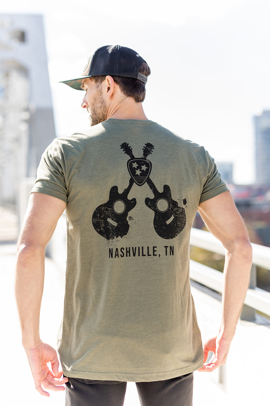 Nashville Crossed Guitars T-Shirt - Green