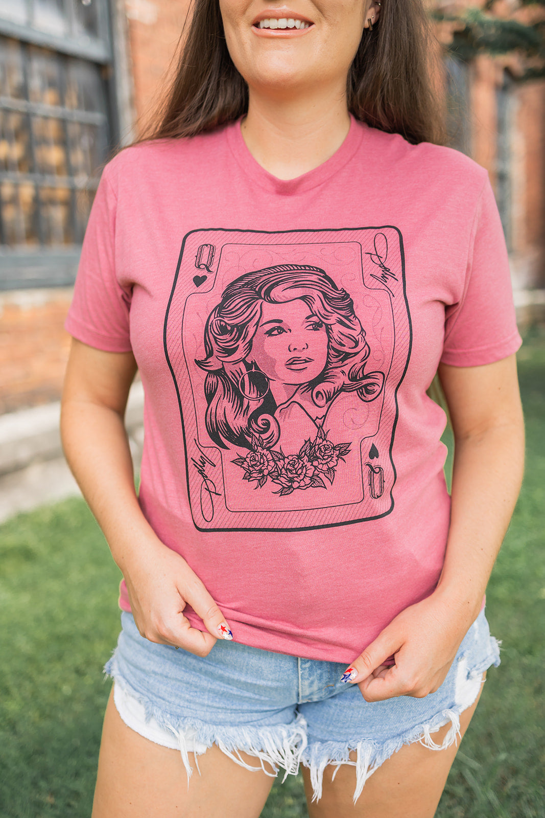 Dolly - Queen of Hearts Tee
