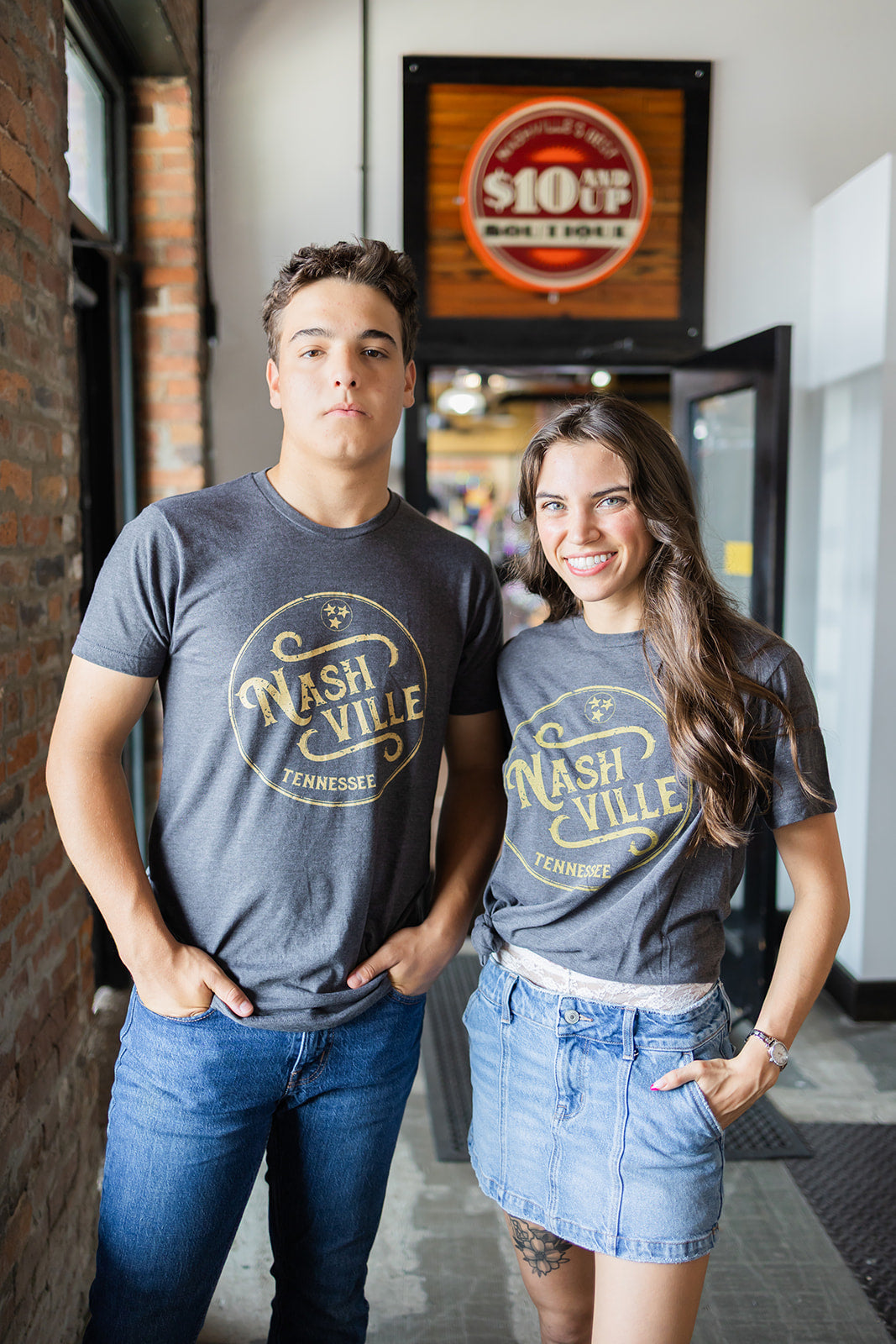 Heather Charcoal Nashville Deco Circle T-Shirt -