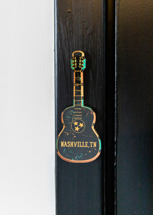 
                  
                    Load image into Gallery viewer, Acrylic Magnet Guitar Nashville Vintage
                  
                
