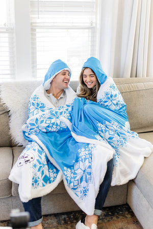 
                  
                    Load image into Gallery viewer, Nashville Cozy Cape blanket
                  
                